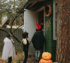 Treat or Trunk Halloween game